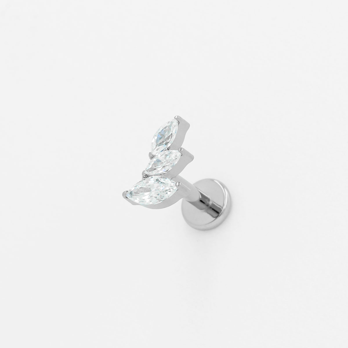 Labret z tytanu ASTM F136 w kształcie listków z białymi cyrkoniami klasy 5A – elegancka biżuteria do piercingu